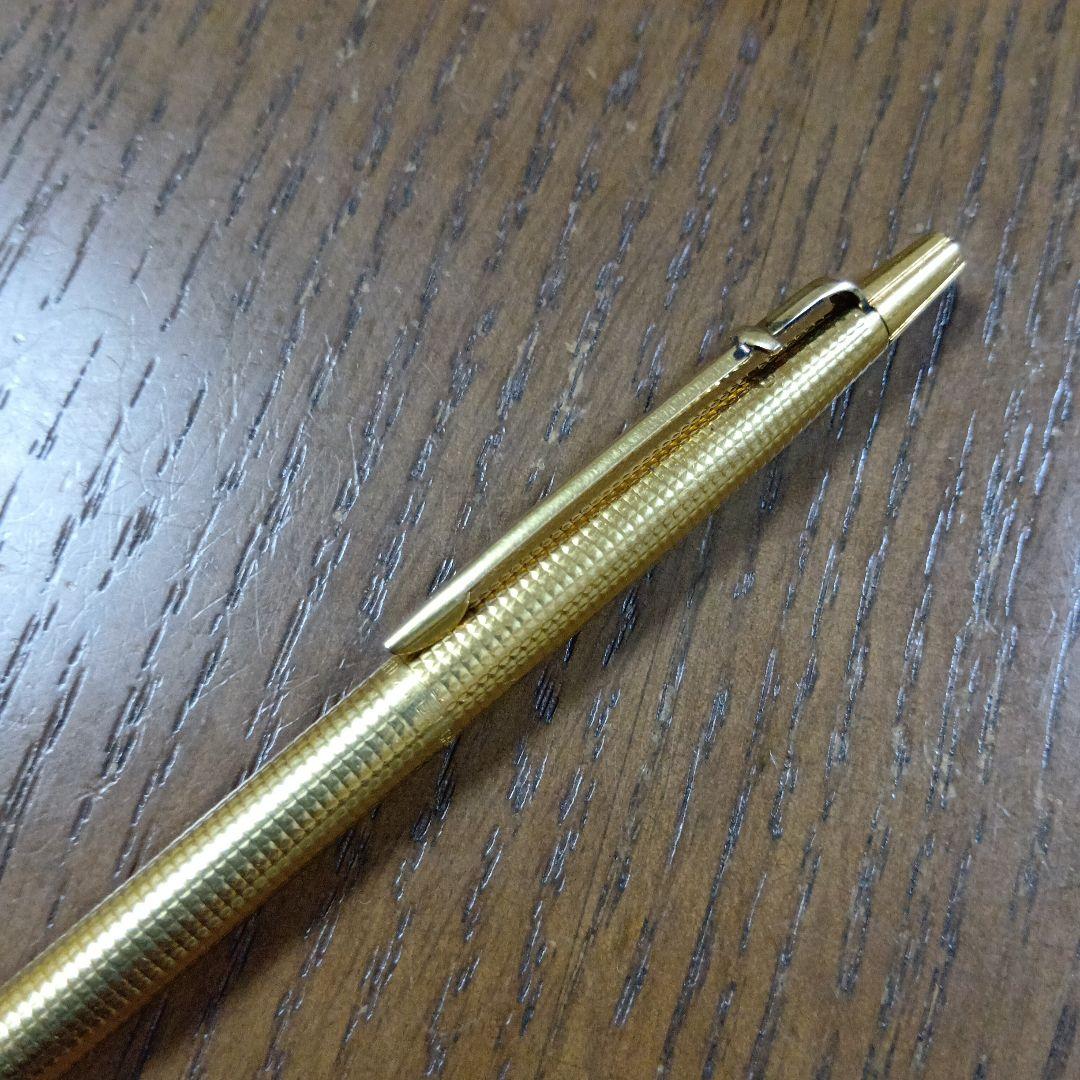 Caran d'Ache ボールペン