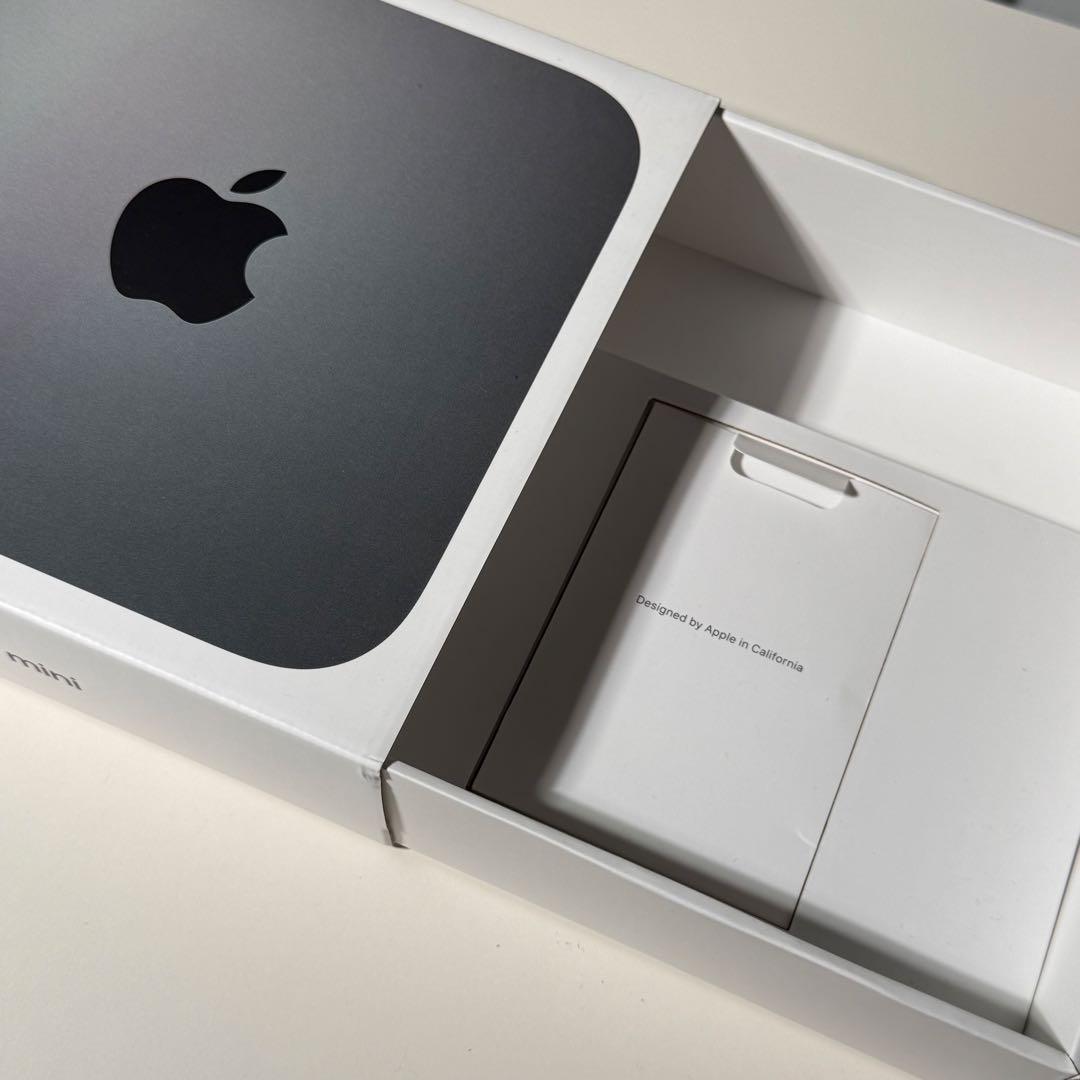 【Mac mini】2018メモリ64GB SSD1TB 初期化済