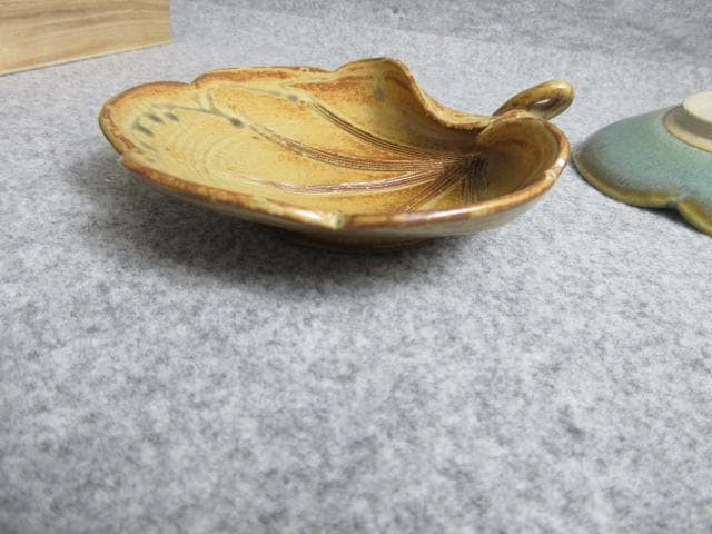 石州亀山焼銀杏皿2枚共箱付き [B28885]
