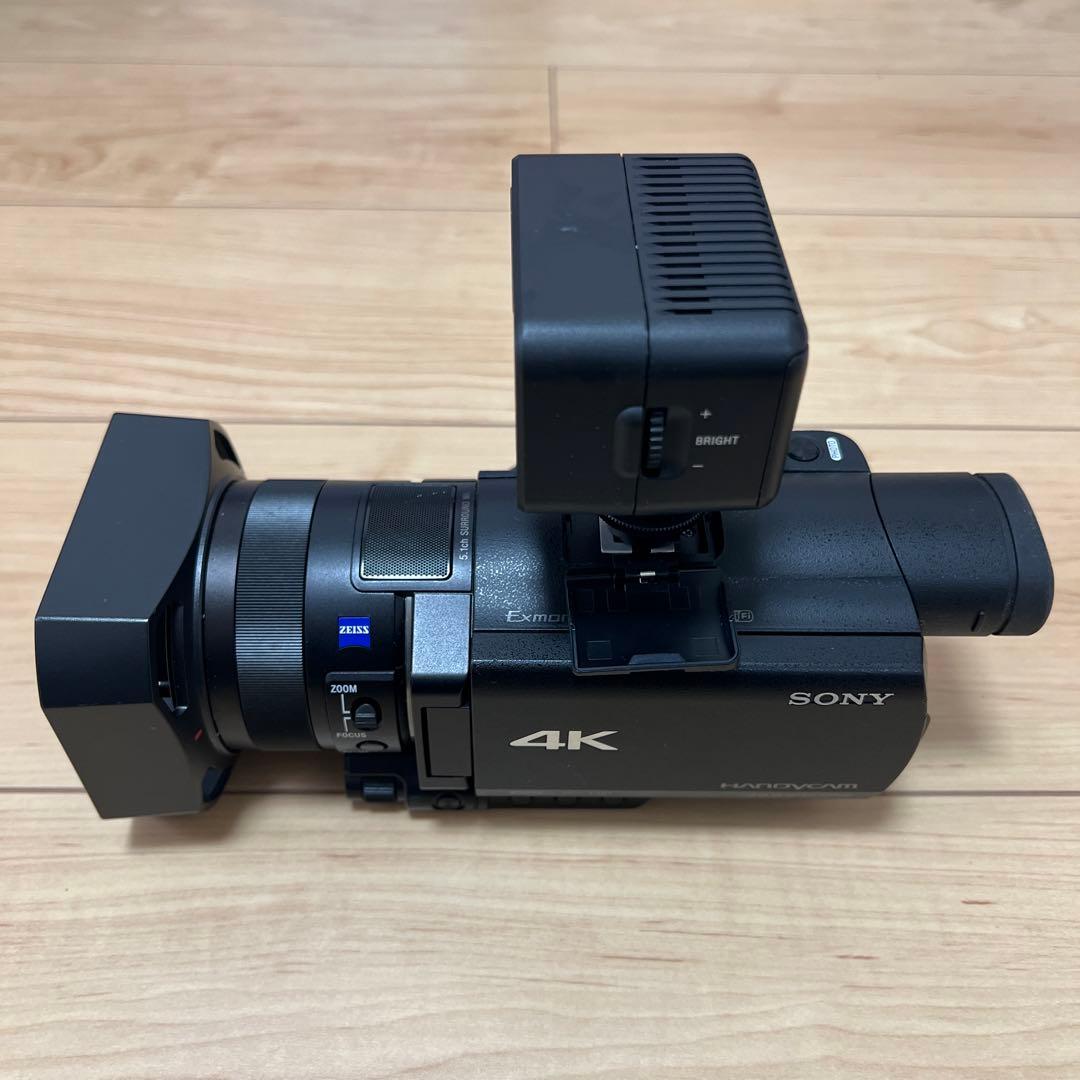 サ*ト様 SONY ビデオカメラ 4K 本体 ライト 充電器付き FDR-AX1