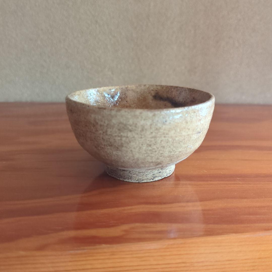 茶色の小型陶器器