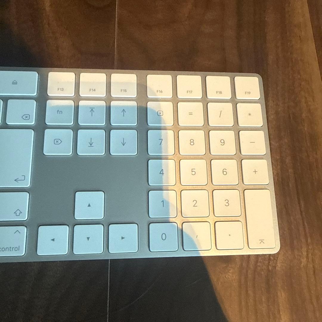 Apple Magic Keyboard テンキー付き 中古