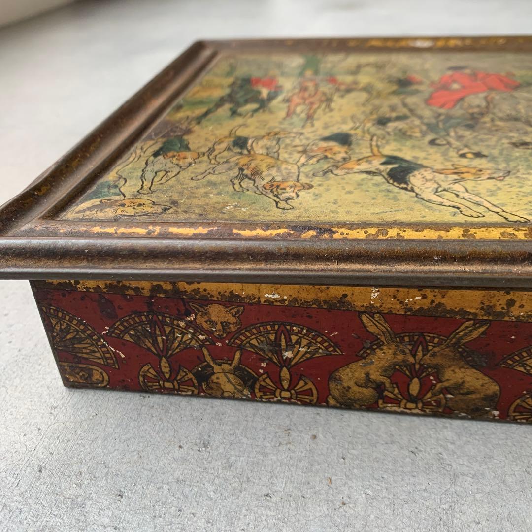 イギリスアンティーク　ビスケット缶　BISCUIT TIN 小物入れ