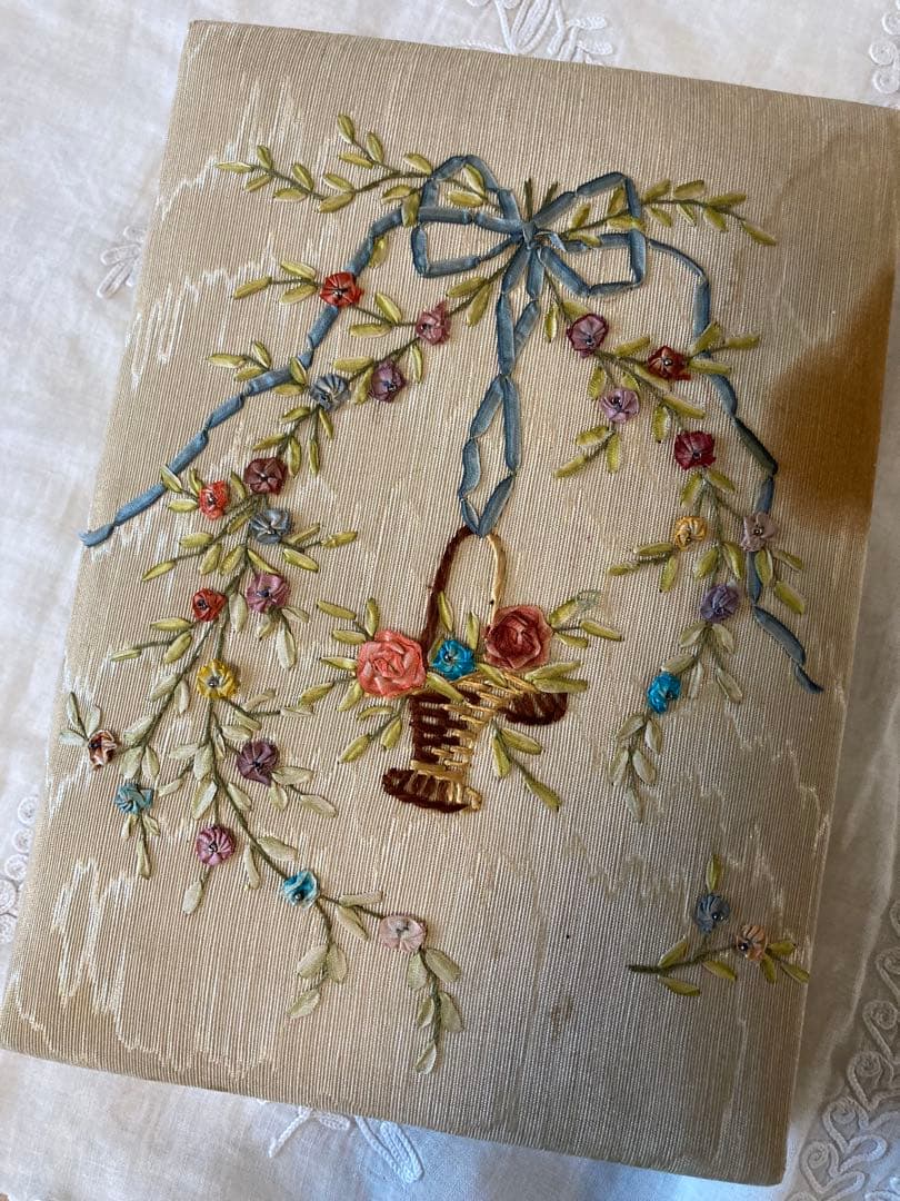 フランス アンティーク 花かご&リボン 薔薇リボン刺繍ボックス ローズバスケット