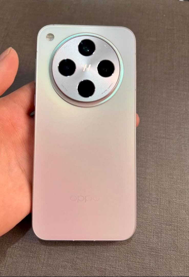 超美品 Oppo Find X8 16GB + 512GB SIMフリー