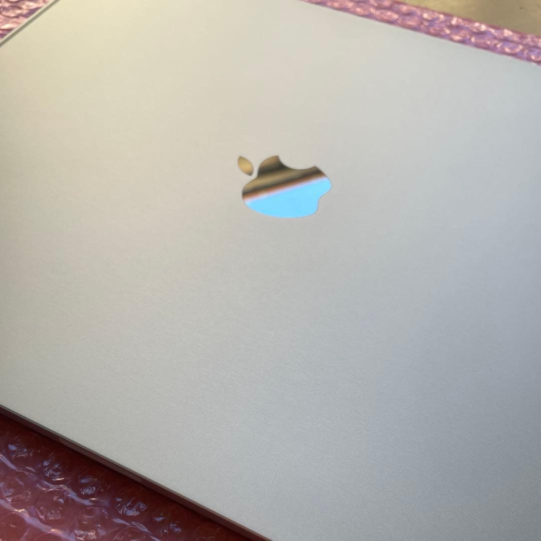 iPad Pro 12.9インチ　第5世代　シルバー　512GB 超美品　#3