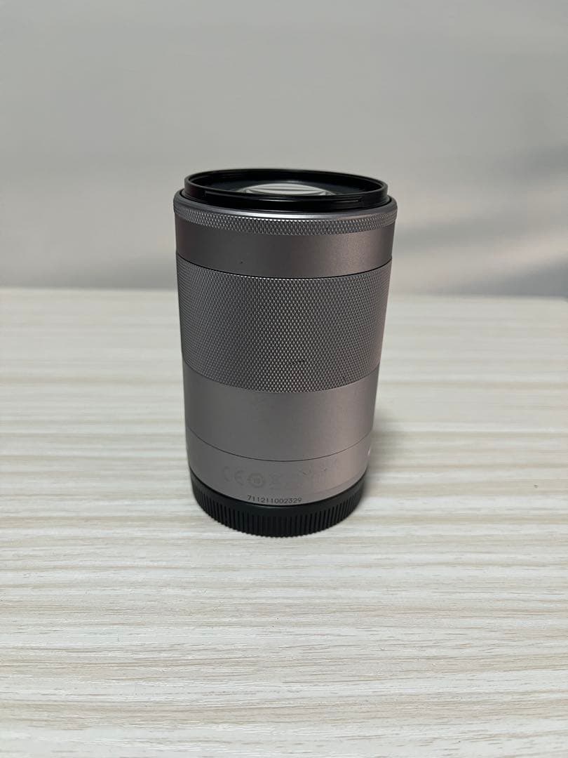 Canon EOS Kiss M ダブルズームキット ホワイト