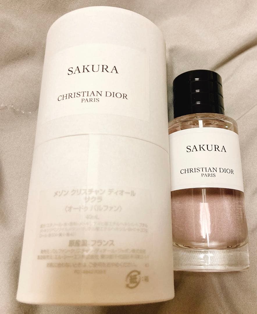 メゾンクリスチャンディオール　香水　サクラ　SAKURA　オードパルファン