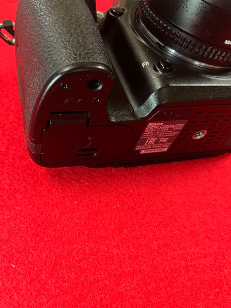 衝撃　決算値下げ！　Ｄ750 Ｓ数11700回 50mm1.8付き