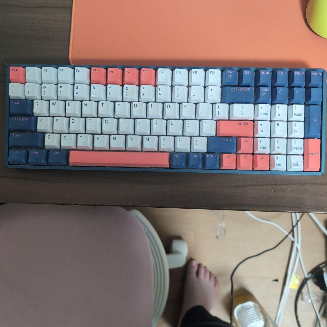 IQUNIX F96 Cherry MX Red 赤軸