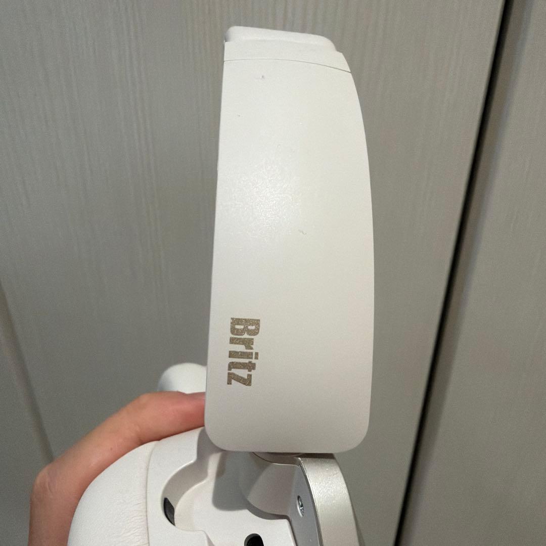 Britz W5BTANCワイヤレスオーバーイヤーヘッドホン ホワイト