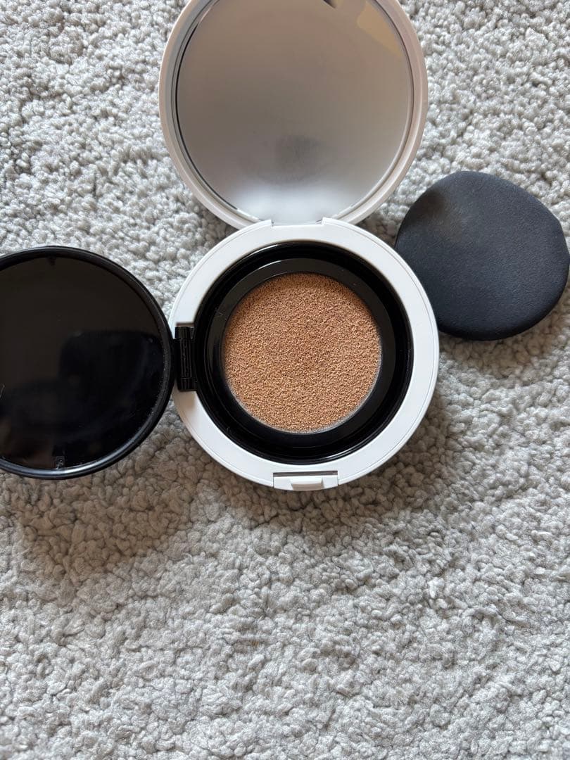 NARS ライトリフレクティング セラムファンデーション 11g