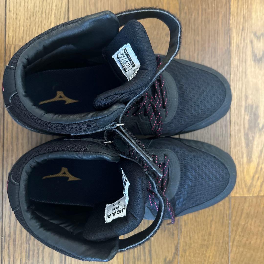 美品　Mizuno ミズノ安全靴 24.5cm ブラックxピンク