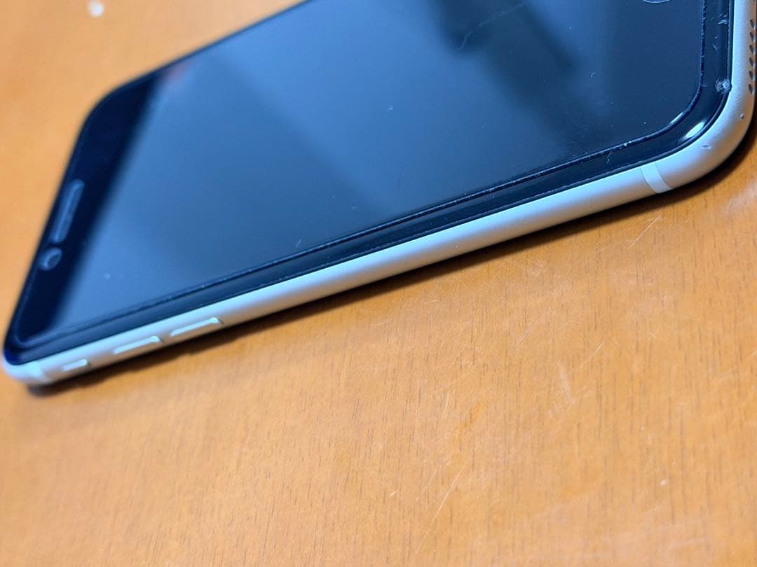 Apple iPhone SE (第3世代) バッテリー74%
