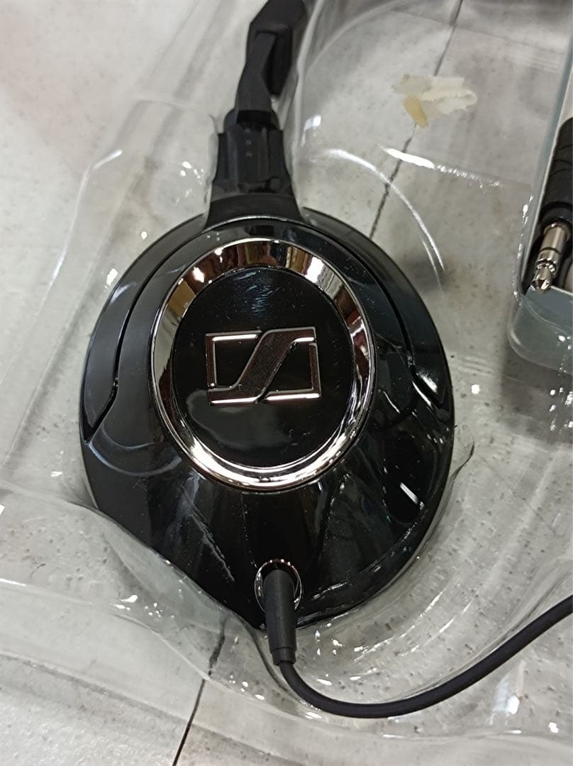 八7112【未使用品】SENNHEISER ヘッドフォン HD 228