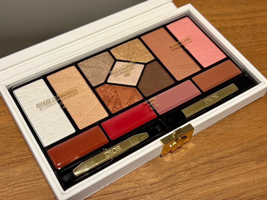 【美品】CHRISTIAN DIOR アイシャドウパレット 数量限定