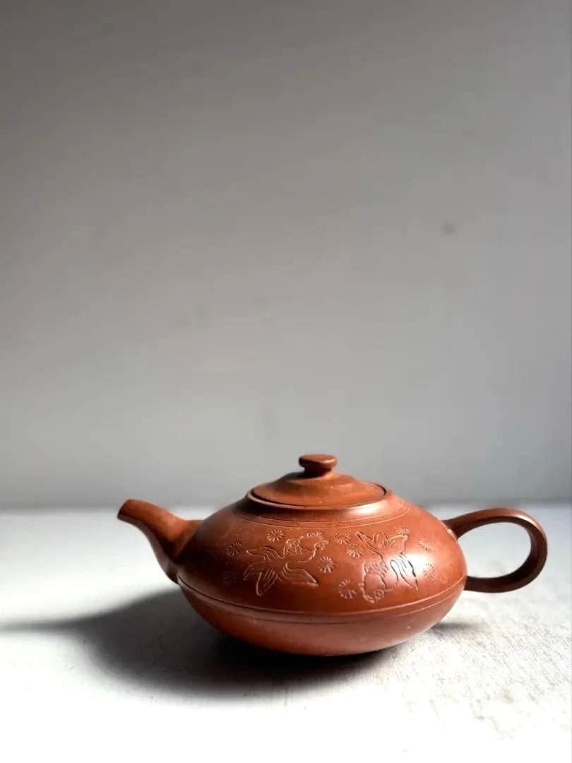 945 中国宜興紫砂茶壺 金魚彫 朱泥急須 中国茶器 台湾茶器 ヴィンテージ