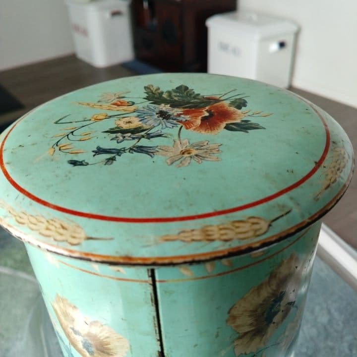 フランスアンティーク・エメラルドグリーン 花柄 蓋付き缶・阪急うめだ本店購入品