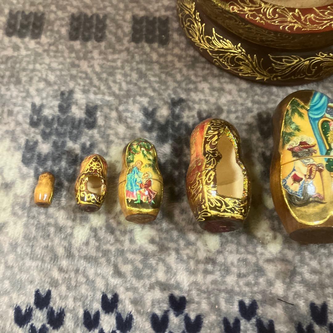 ロシアの伝統的な民芸品であるマトリョーシカ人形