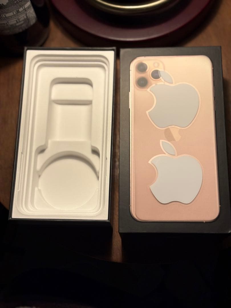 iPhone11promax 64G ゴールド