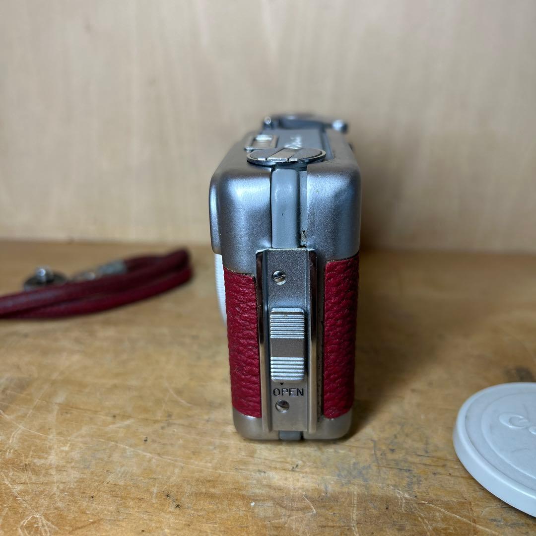 Canon Demi 初代　ヴィンテージ赤　露出計作動　完動美品