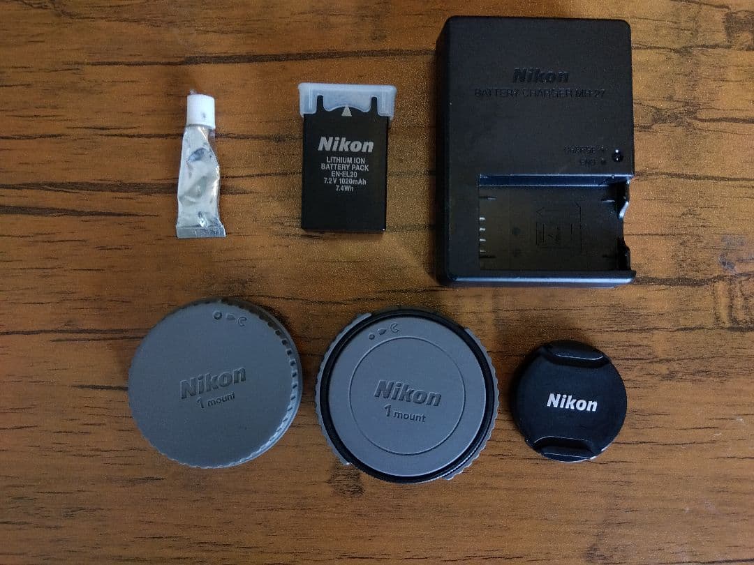 Nikon AW1 ミラーレスカメラ シルバー