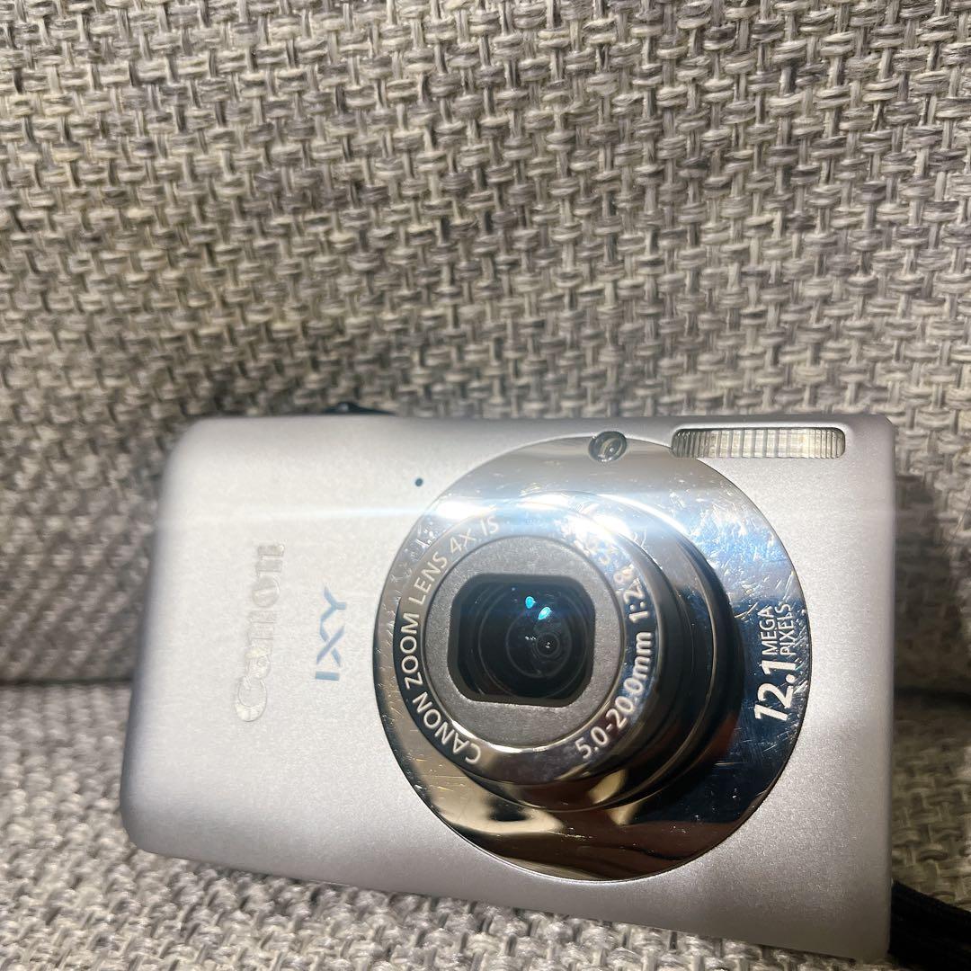 Canon IXY 200F キャノン