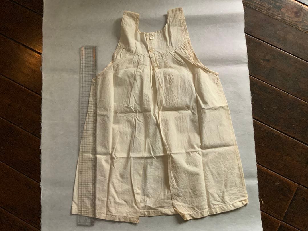 人形用の古い服　こどもエプロン