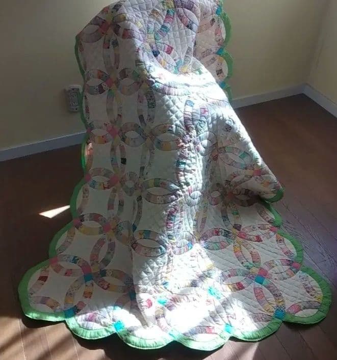 パッチワーク　ダブルウェディングリング　ハンドメイド　マルチカバー