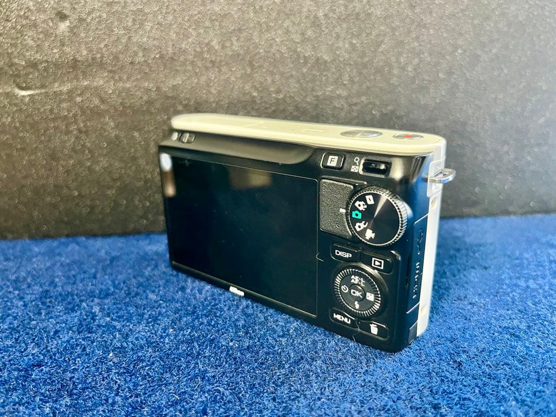 Nikon ニコン1 J2 ミラーレスカメラ ボディ ホワイト デジカメ
