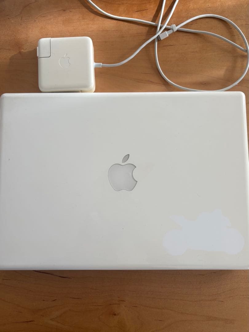 【HDD→SSD換装済み】MacBook 5.2（2009年）【ジャンク品扱い】