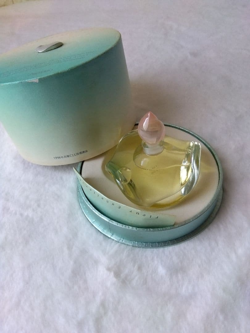 【非売品】資生堂　 花椿 フルール エクセラント 40ml