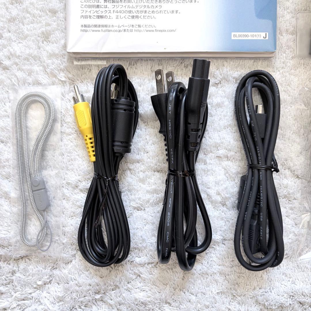 極上品【動作品】FUJIFILM 富士フイルム FinePix F440 レトロ