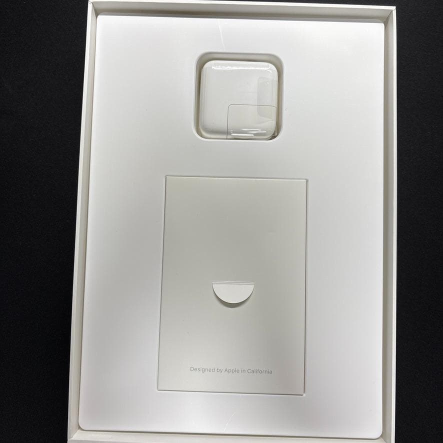 iPad Wi-Fi 32GB MP2F2J/A スペースグレイ