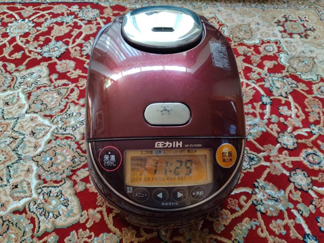 ZOJIRUSHI　NP-ZV100BK　圧力IH炊飯ジャー 色ボルドー