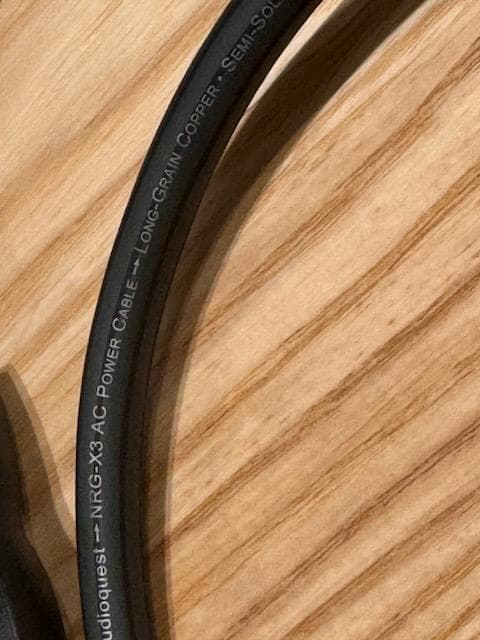 AudioQuest NRG-X3 電源ケーブル 約90cm（3ft）日本仕様