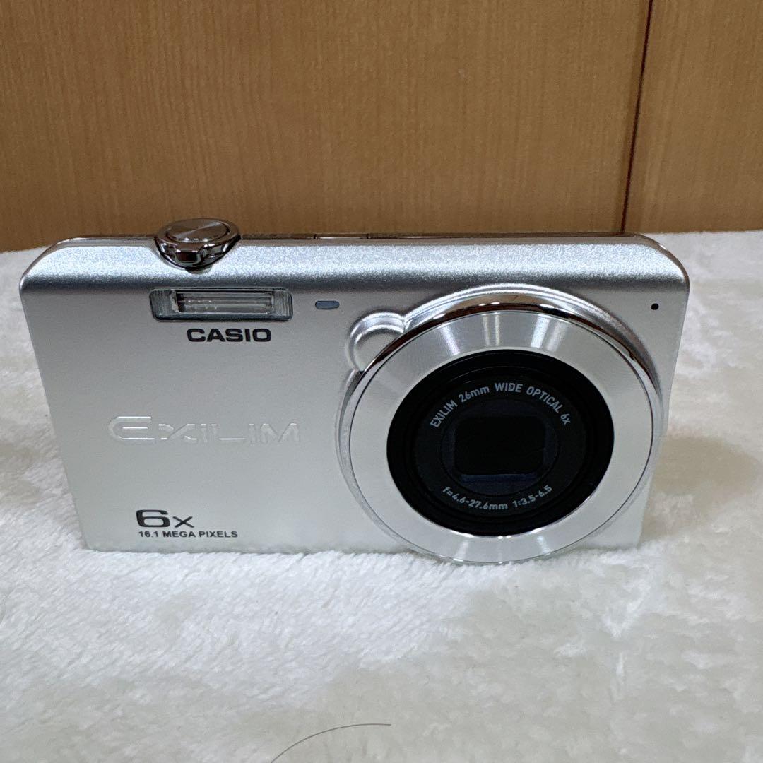 カシオ CASIO EXILIM EX-Z880 デジタルカメラ
