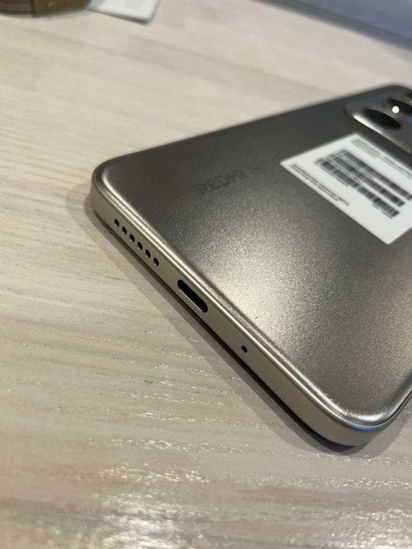 ほぼ新品！Redmi 15 5G 本体 チタングレー ケース1個＆フィルム2枚
