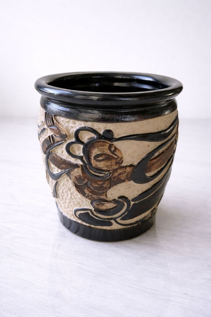 ●中国石湾虞公窯伝統手製陶芸品　壺 敦煌 天女 飛天 文様 工芸品 骨董 美術品