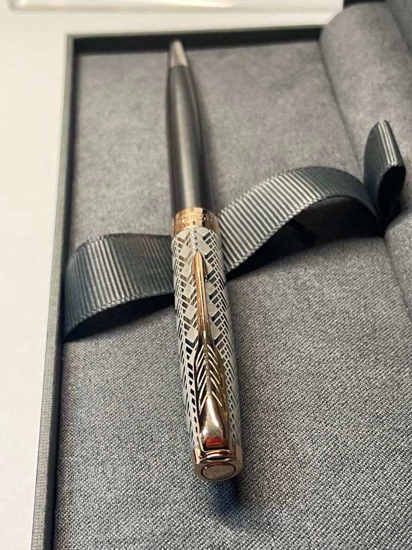 試筆のみ　Parker ボールペン ソネット　プレミアム　メタル&グレイPGT