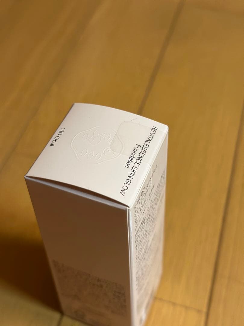 SHISEIDOエッセンススキングロウファンデーション130 OPAL新品未使用