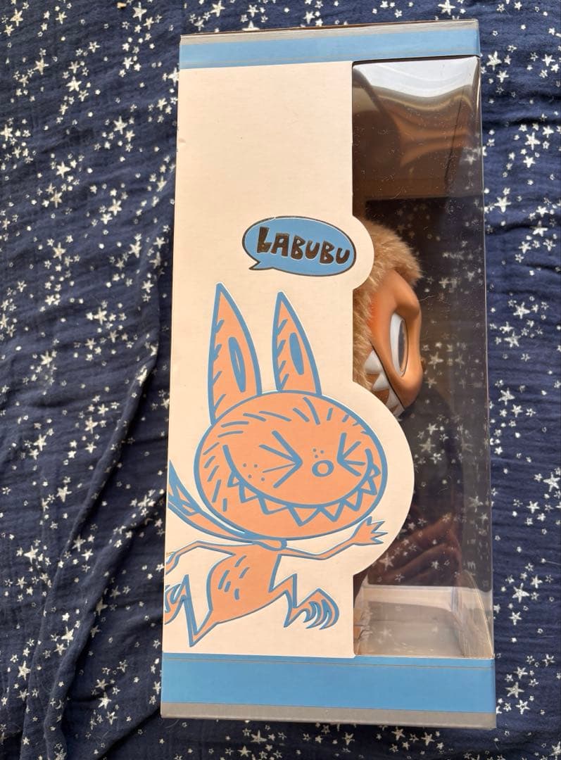 time to chill the monsters ラブブ　labubu