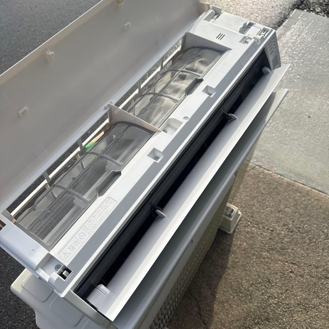 富士通 ルームエアコン AS-C40J-W 主に14畳用