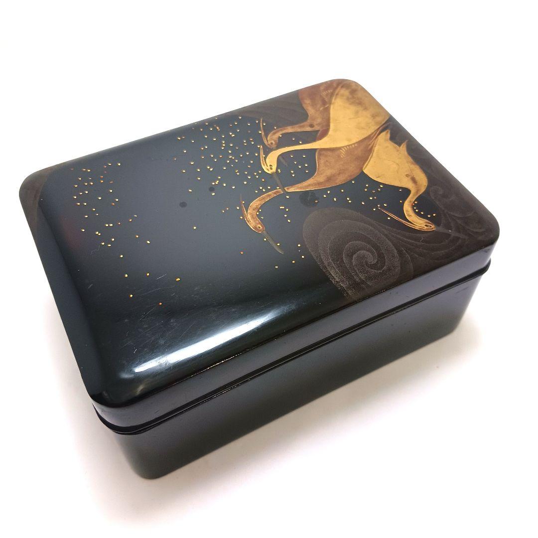 Y3113-1 漆器 漆塗り 金蒔絵 鶴図 文箱 14㎝ 時代物　PP