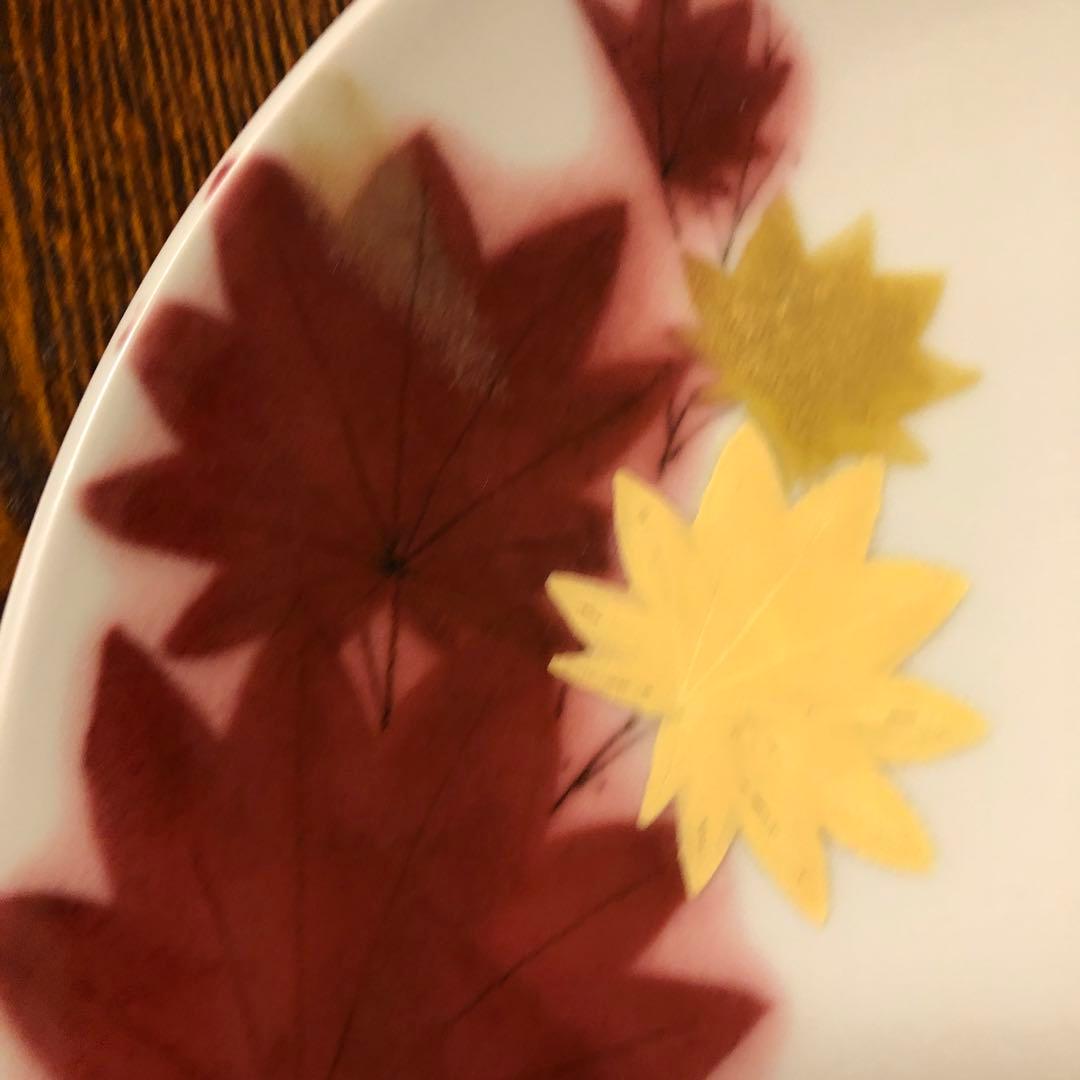 橋詰正英 作「彩絵紅葉」大皿 金彩 径27cm 師：人間国宝 藤本能道