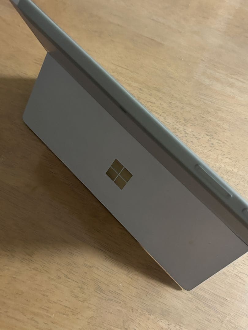 バッテリー良好 美品 Microsoft surface GO