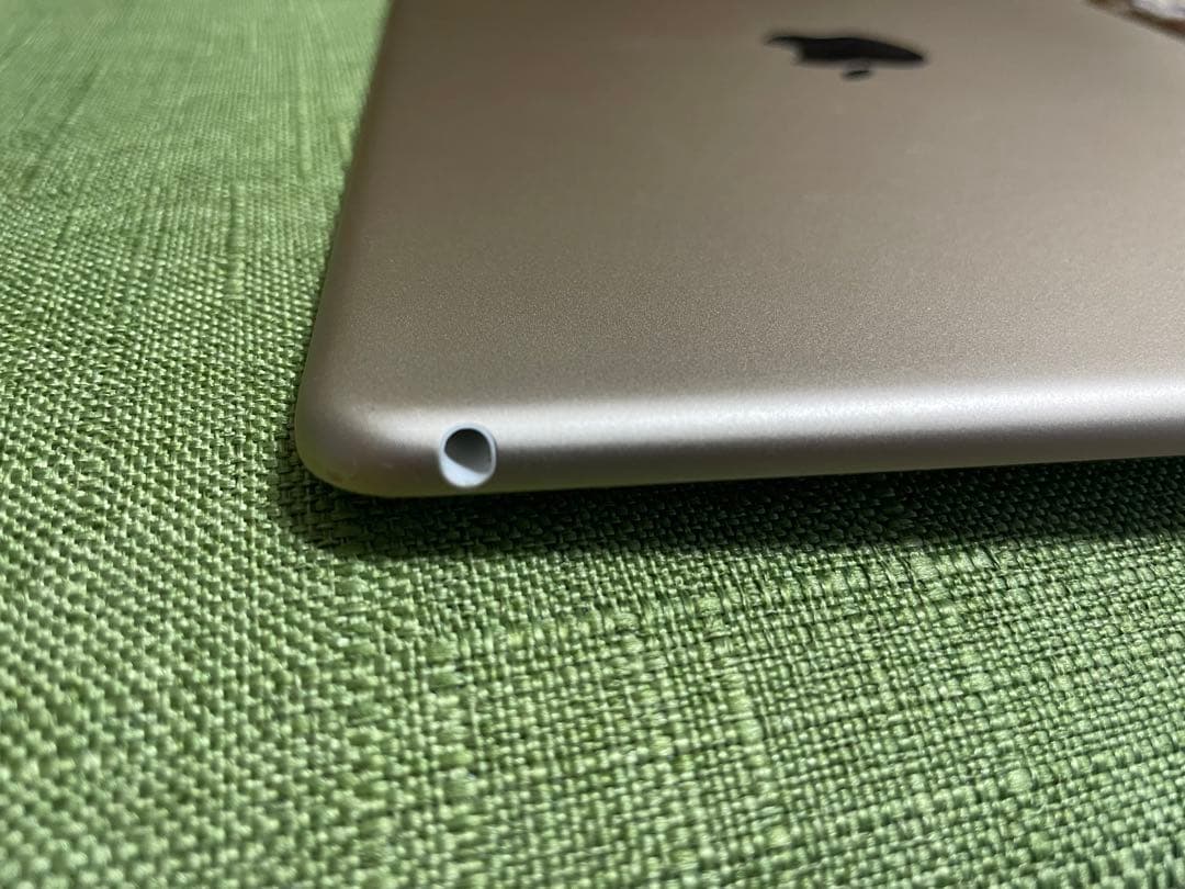 【美品】iPad Air2 16G ゴールド