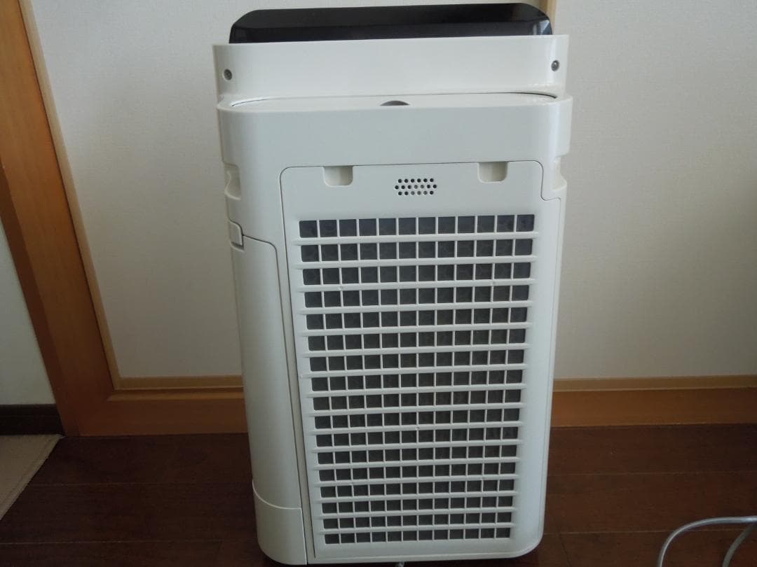 SHARP 加湿空気清浄機 KC-H50 -W 　2018年製