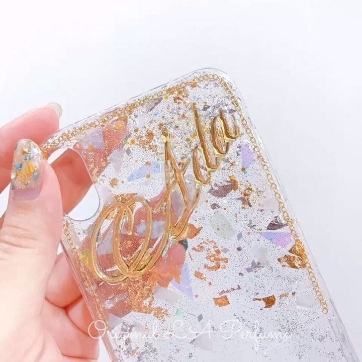 名入れ♡シェルフレーク✨キラキラ金箔入り♡オリジナルスマホケース✨