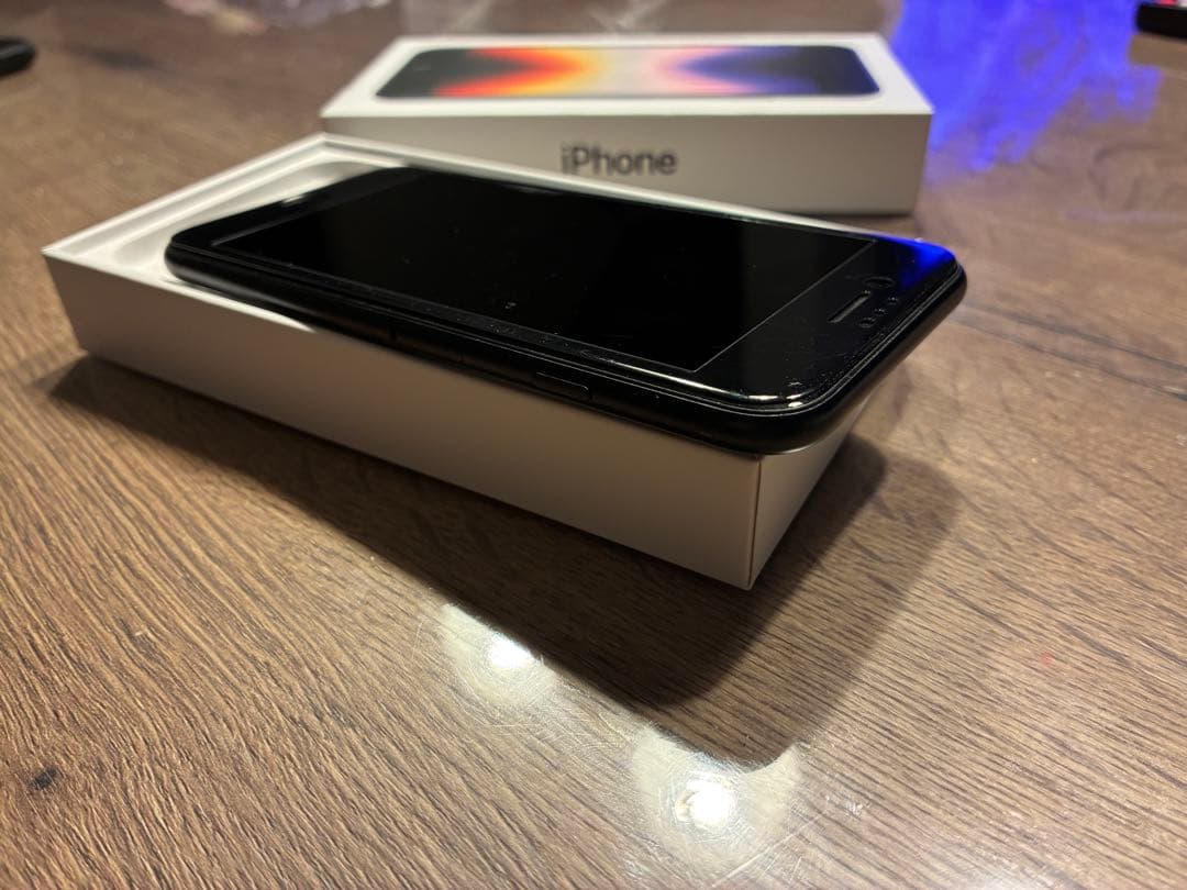 iPhone SE (第3世代) ブラック 128gb バッテリー83% 超美品